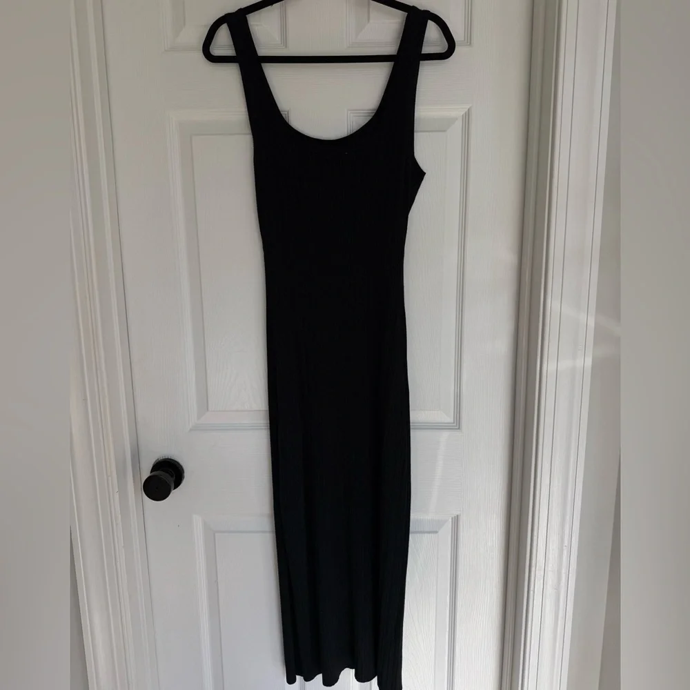 Abercrombie & Fitch Black Ribbed Maxi Dress